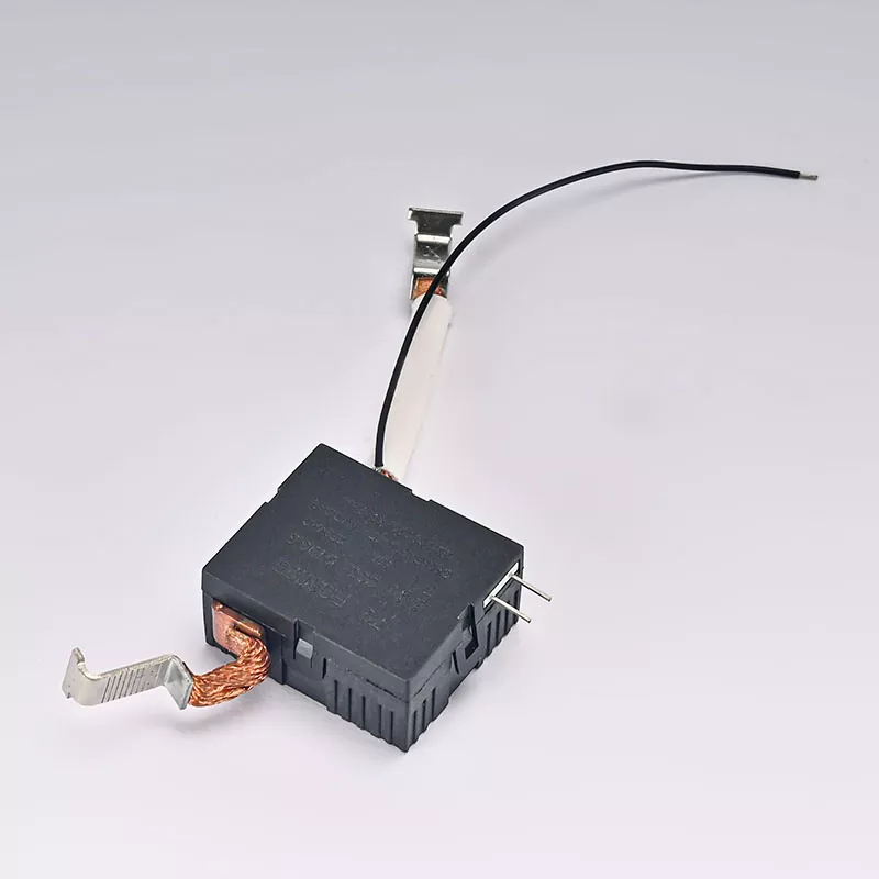 Relay Latching Khusus kanggo Overvoltage lan Undervoltage